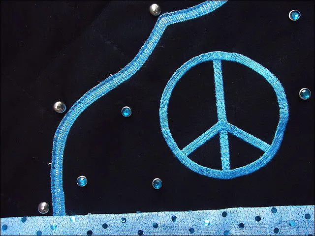 Black Hilason Western Show Barrel Racing Rodeo Saddle Blanket Pad Peace Sign