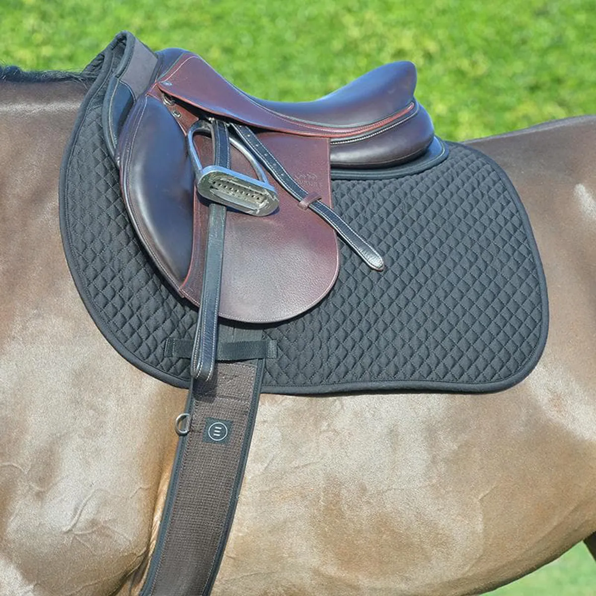 Equifit Essential Square Pad