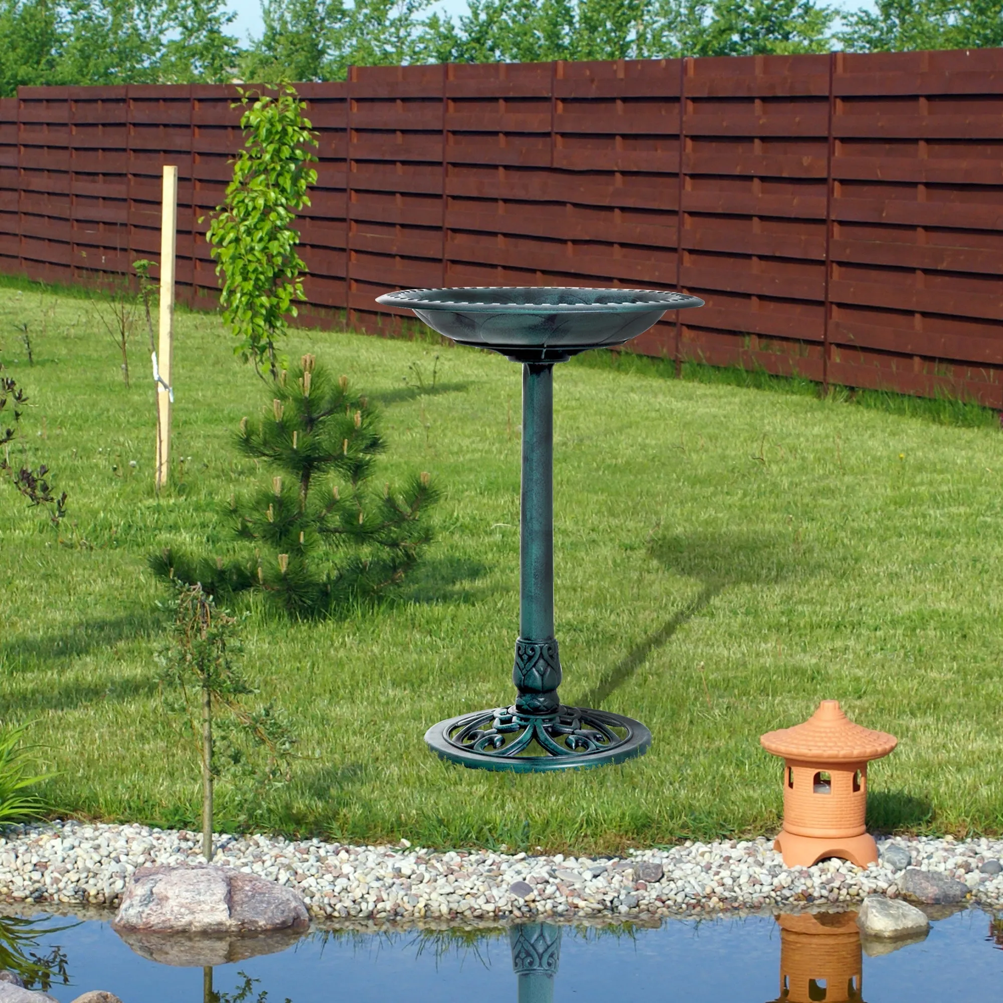 Garden Bird Bath Outdoor Decrative Garden Feeder Stand with Scallop-like Pattern Time-Worn Finish 50cm Green
