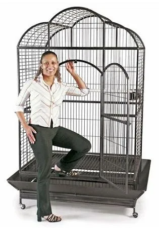 Prevue Hendryx Silverado Macaw Dome Top Cage