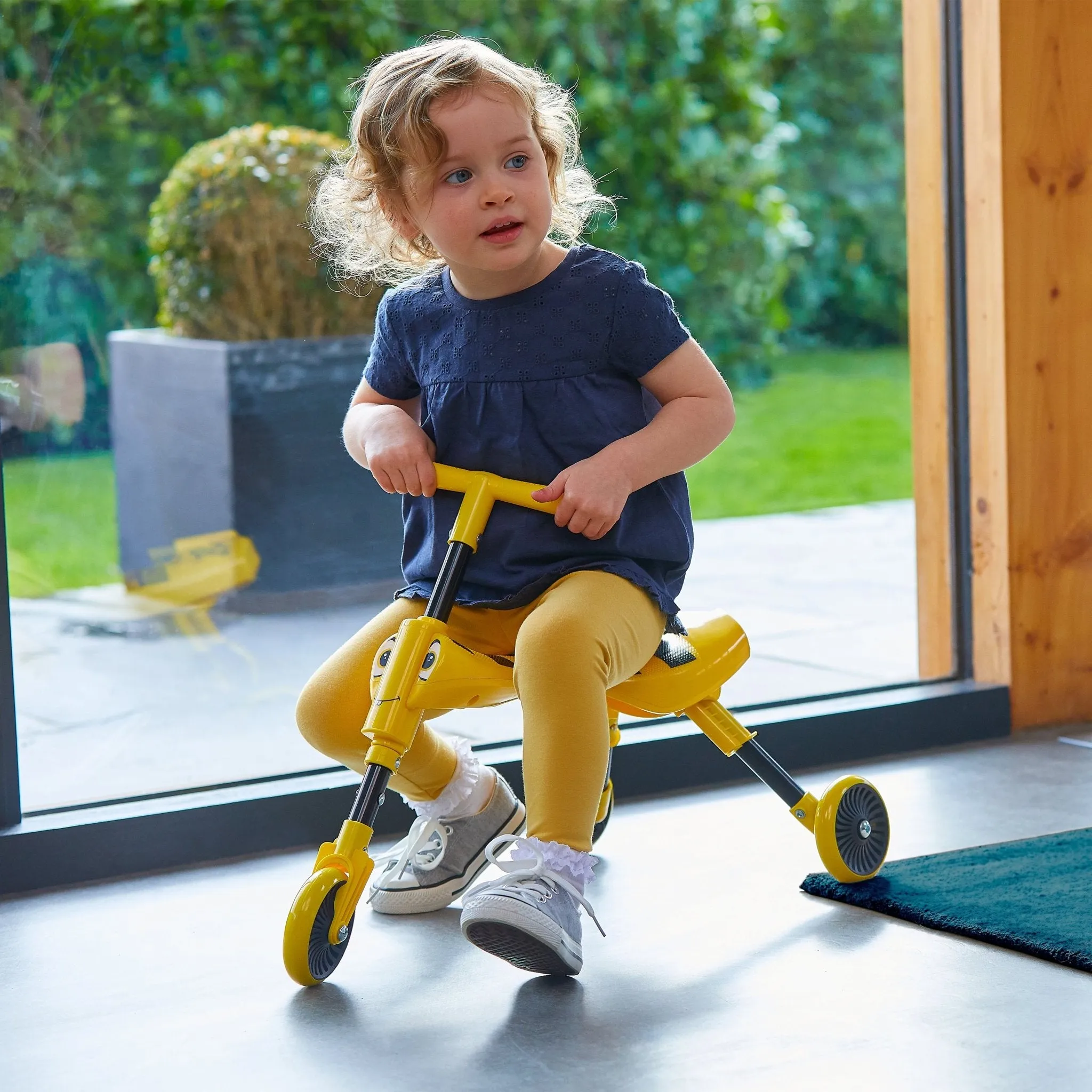 Scuttlebug Bumble Foldable Ride On Trike